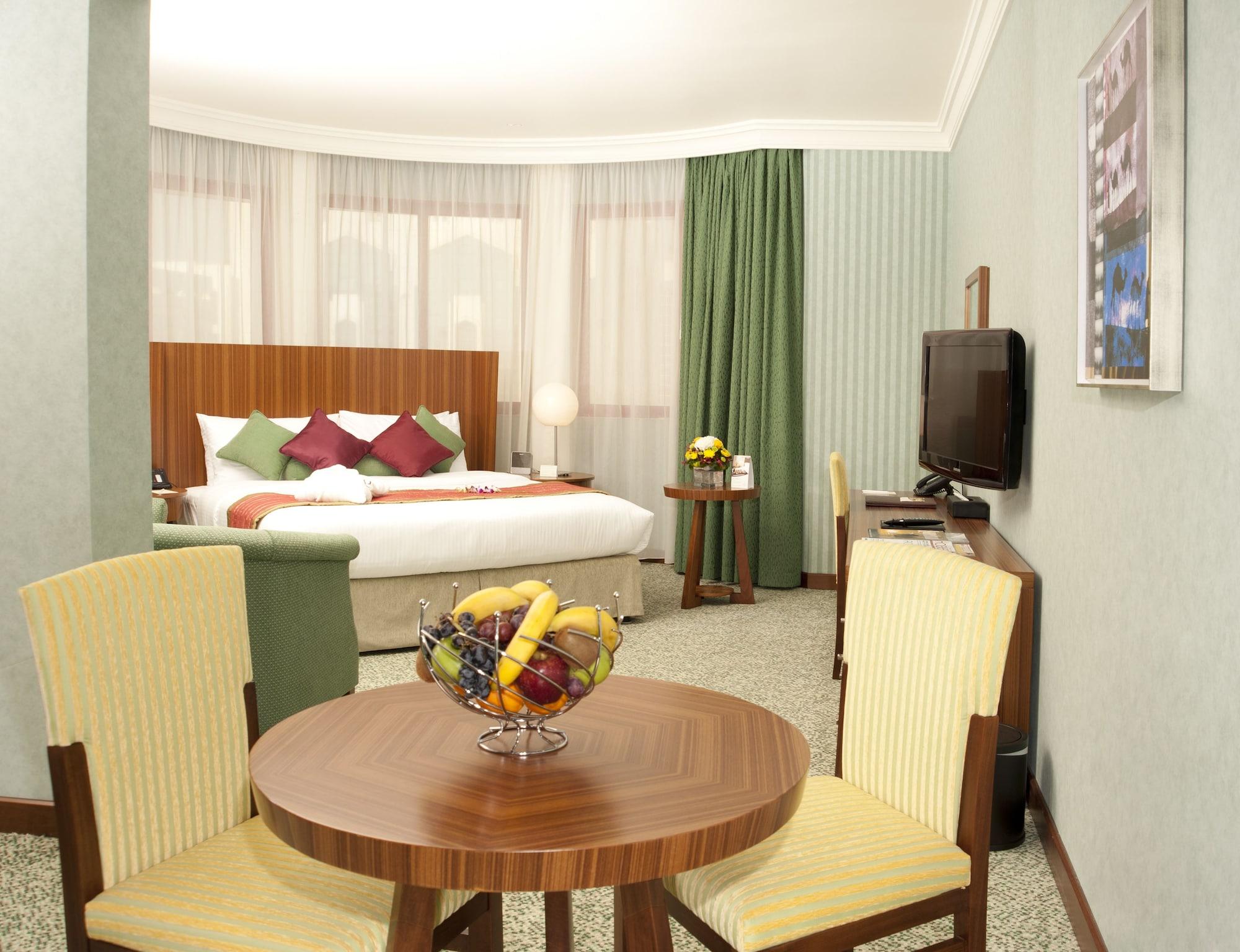 City Seasons Al Hamra Hotel Абу Даби Екстериор снимка