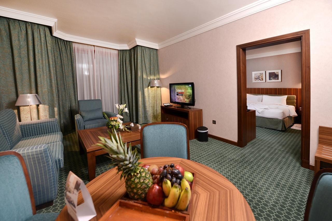 City Seasons Al Hamra Hotel Абу Даби Екстериор снимка