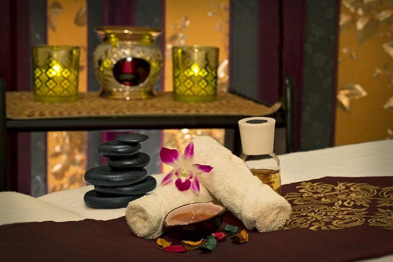 City Seasons Al Hamra Hotel Абу Даби Екстериор снимка